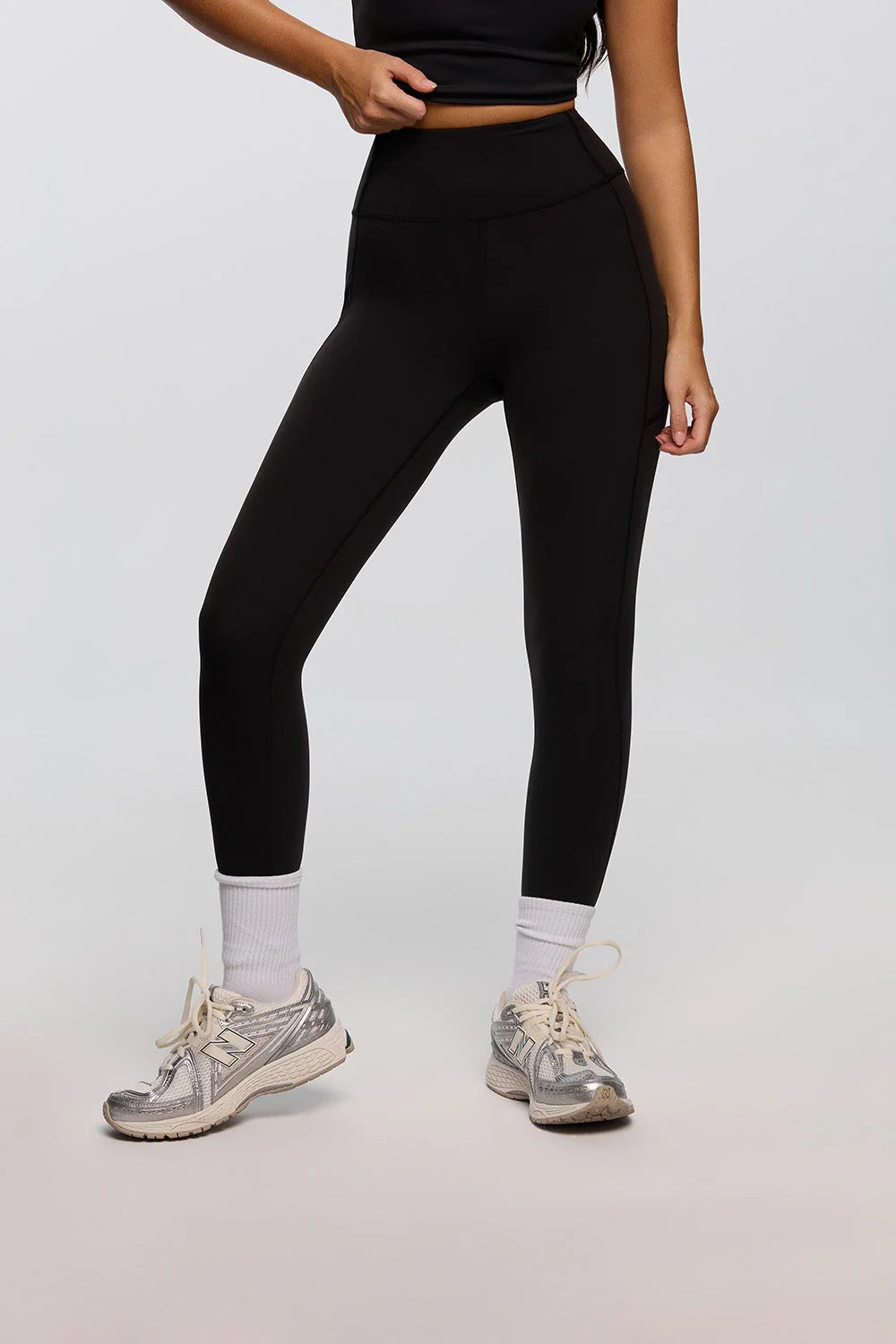 Curve Enhance Pockets Leggings | Black - Product Image